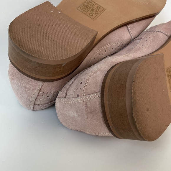 ASOS DESIGN  Pink Suede Wingtip Oxford - Picture 7 of 16